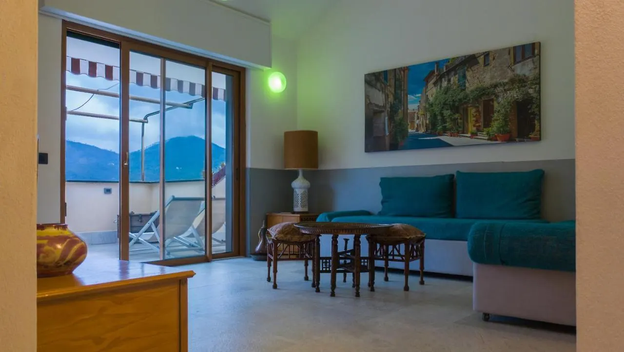 Juliet - apartment in Liguria 5 Terre UNESCO site Levanto